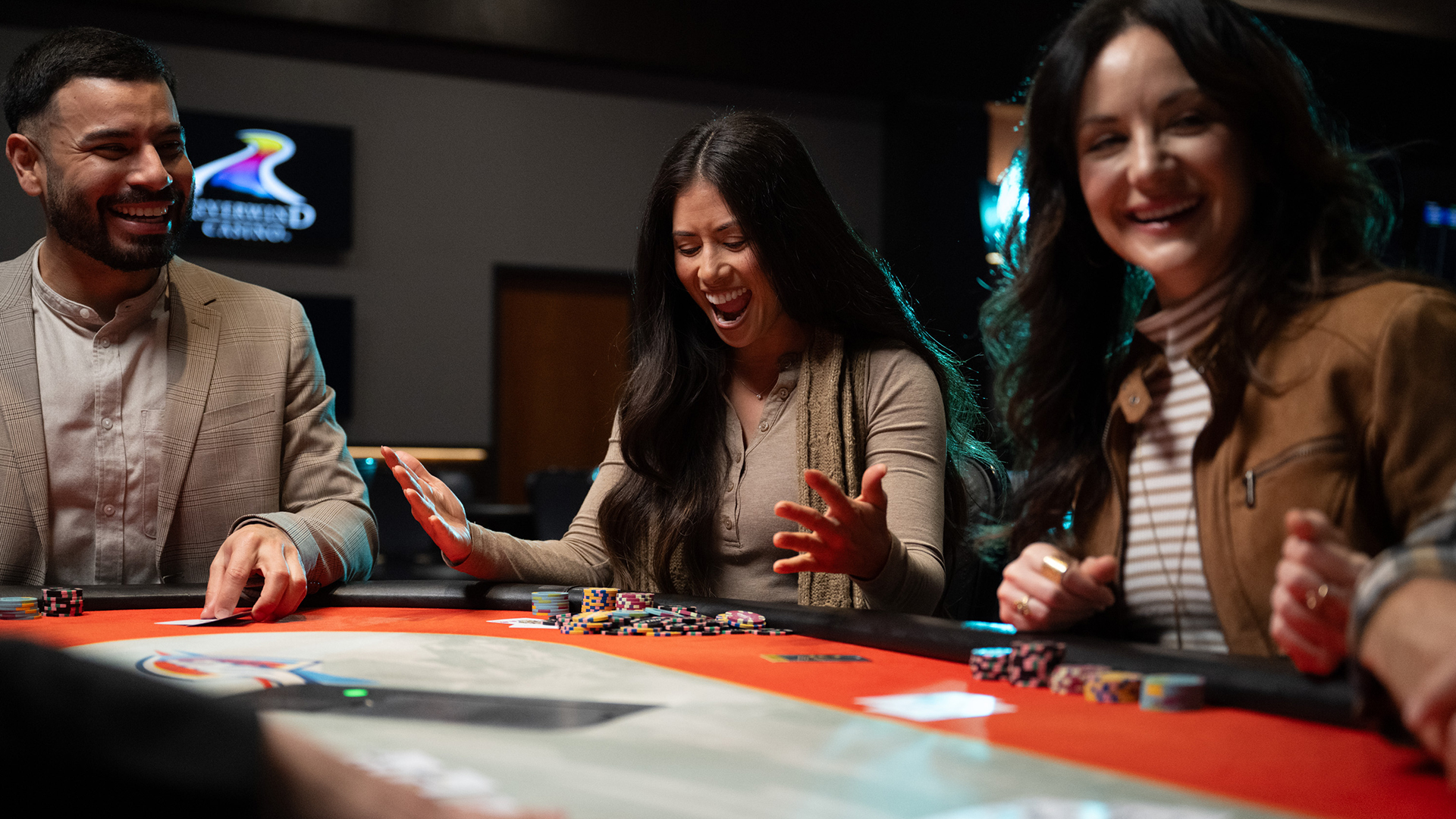 How to Use Poker Chips at the Poker Table the Right Way